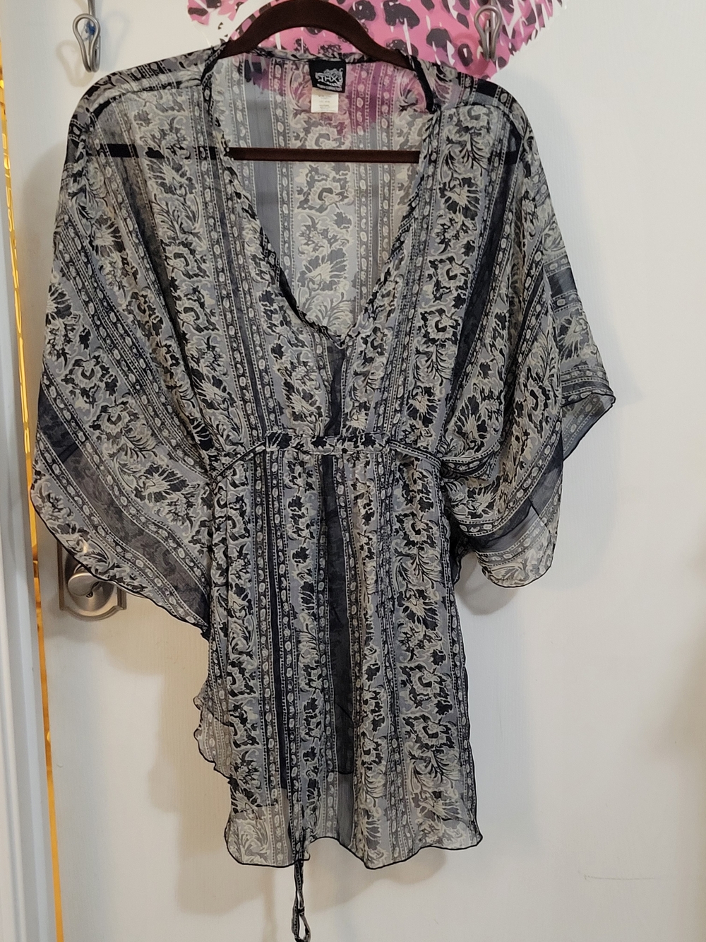 Sheer Printed V-Neck Blouse - Black & White
